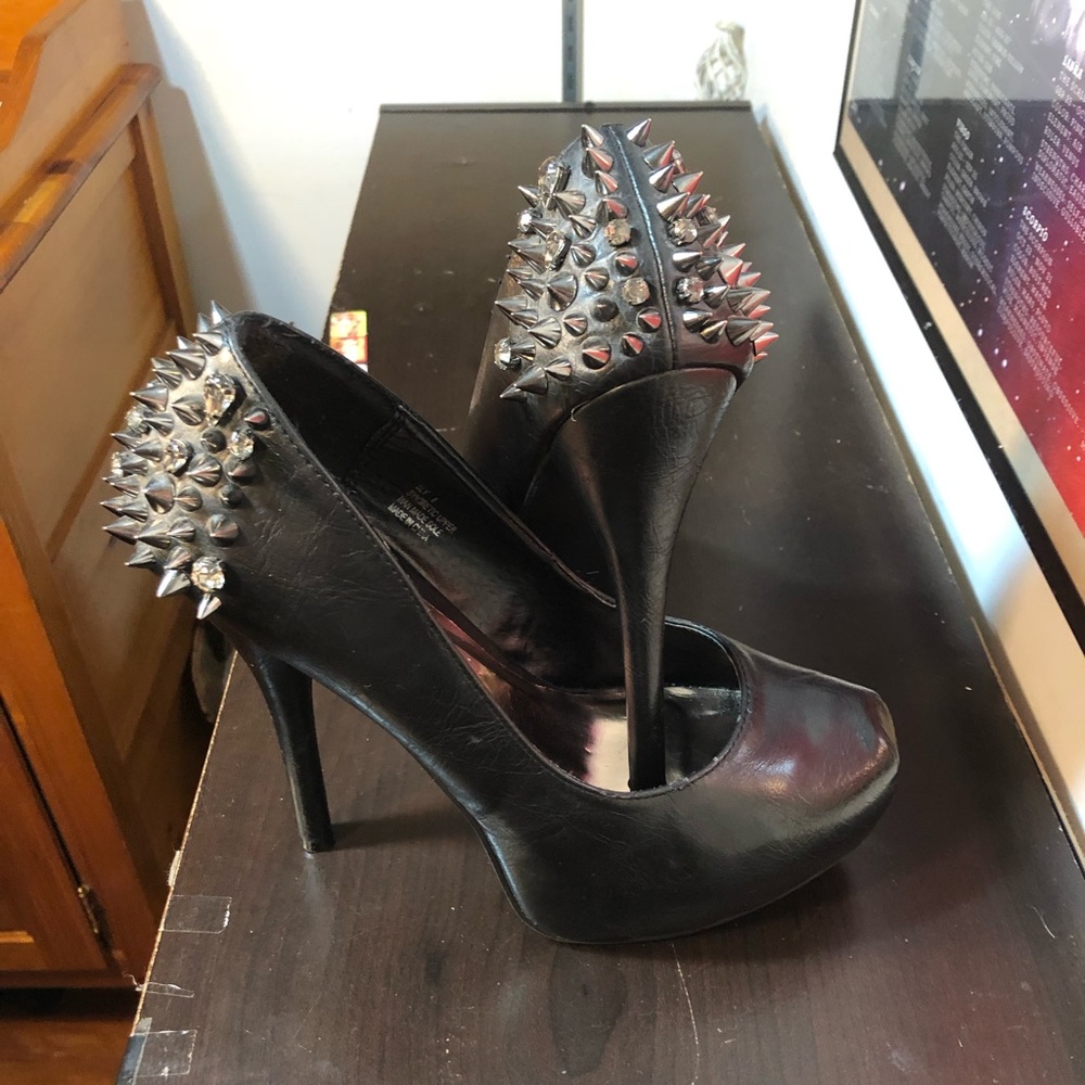 Zigisoho ‘SLY’ Heels with Spikes